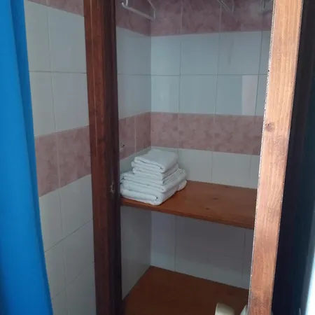 La Tortuga Guest house