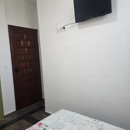 La Tortuga Konukevi Tarifa